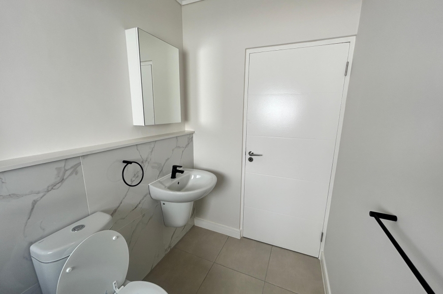 1 Bedroom Property for Sale in Richwood Western Cape